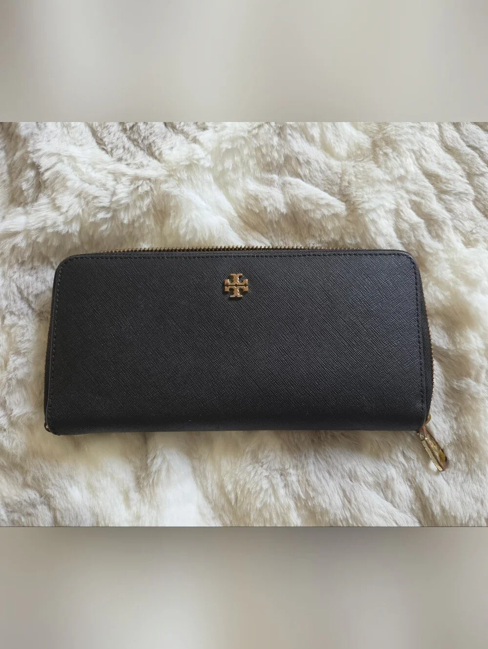 Tory Burch Black Saffiano Zip Around Continental Wallet with Gold Logo